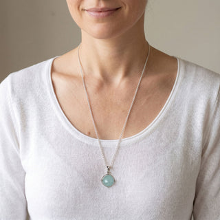 Aquamarijn sphere ketting – draaiende bol