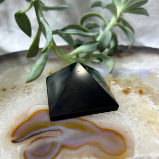Quasar Gems USA - Shungite Pyramids 5cm