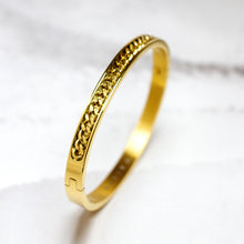  Sahira Jewelry Design Armband Bangle - Goud met chain