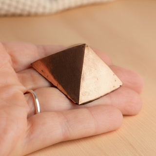 Koperen Piramide - Massief | Energizer | 33mm