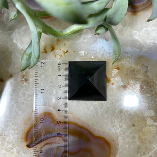Quasar Gems USA - Shungite Pyramid 3cm